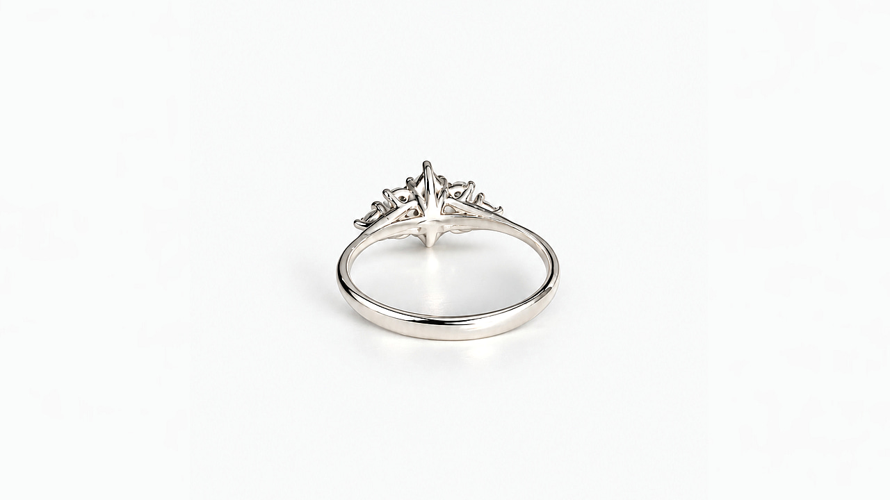 Cluster Ring Marquise Dream mit weissem Topas