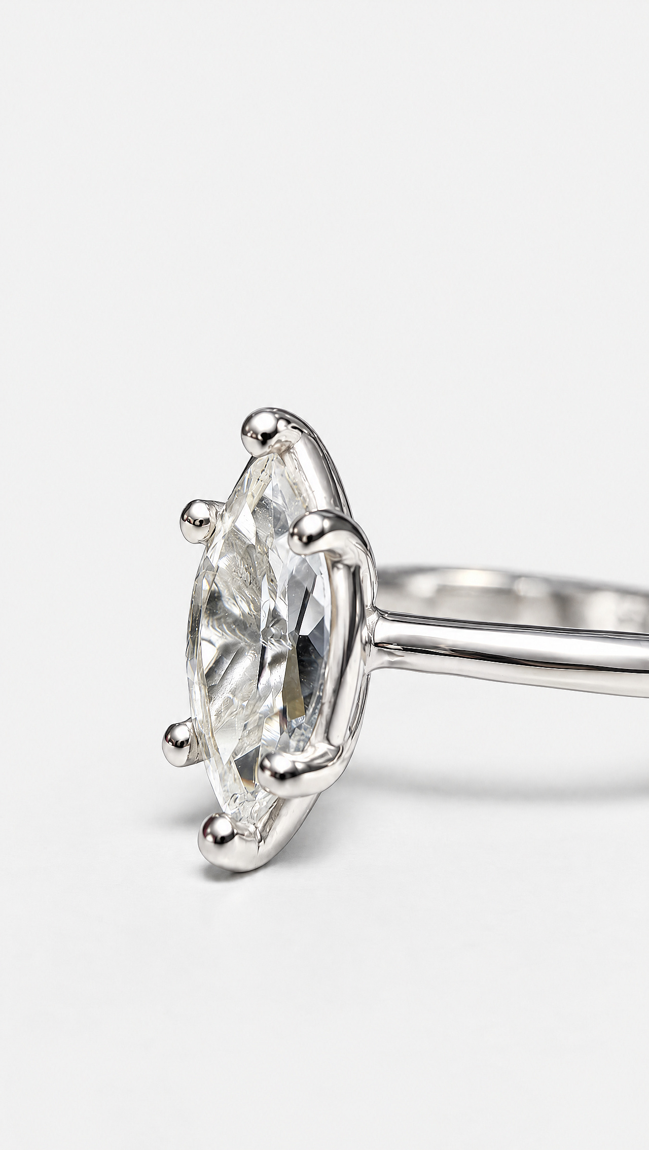 Solitaire Marquise