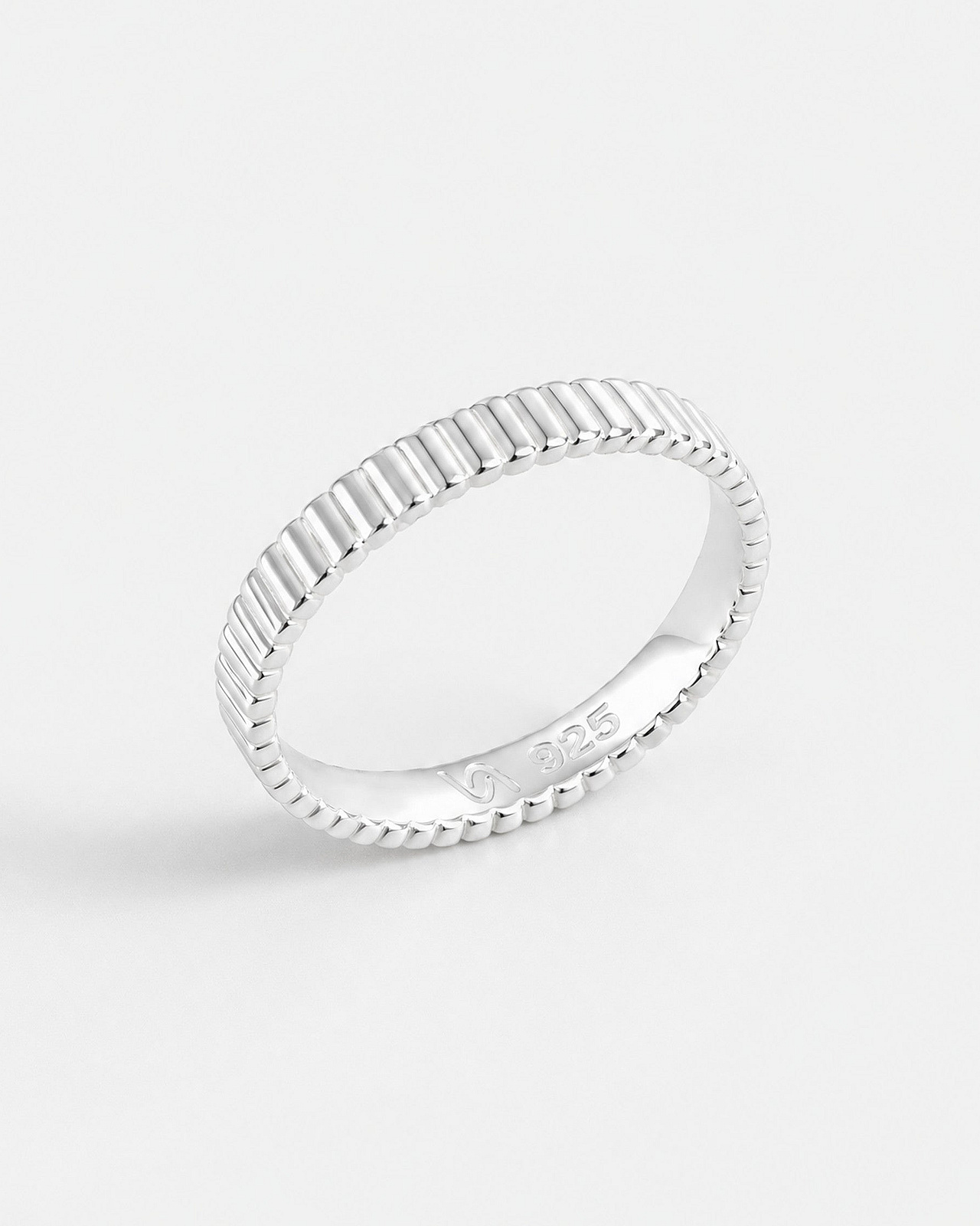 Ripple Ring thin